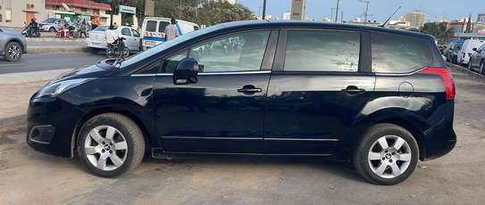 PEUGEOT 5008 2016 image 1