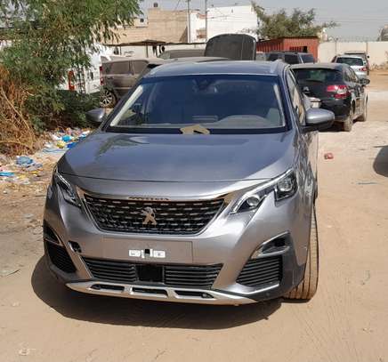 Peugeot 5008 image 2