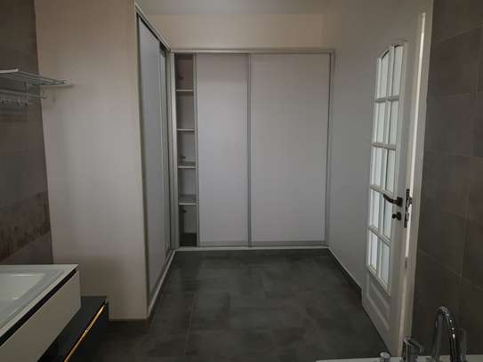Appartement avec vue directe sur mer image 4