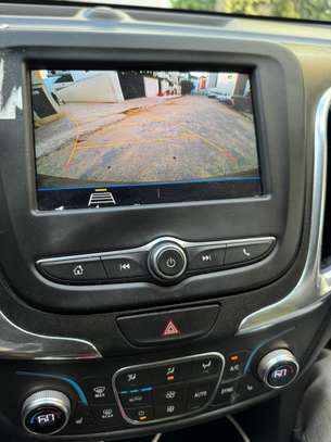 Chevrolet equinox image 2