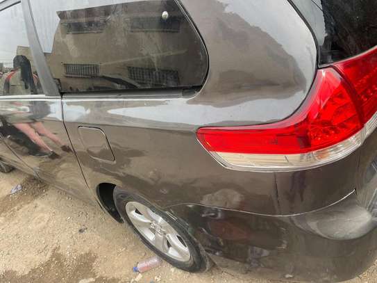 TOYOTA SIENNE 2013 image 11
