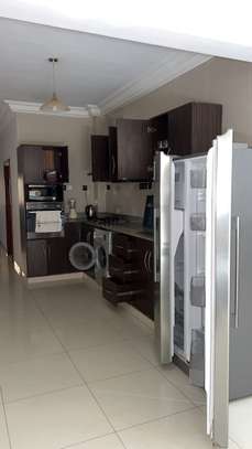 Appartements F3 Meublé à Louer longue durée Ngor virage image 14