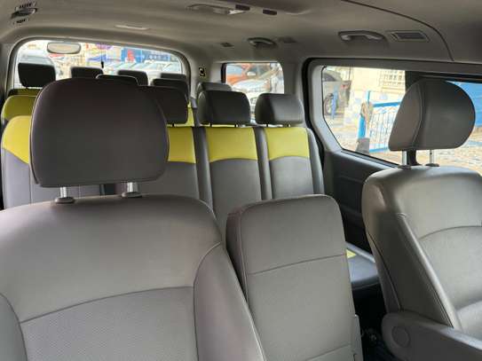 Hyundai Starex 15 places 2017 image 7