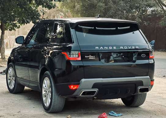 RANGE ROVER SPORT 2019 image 4