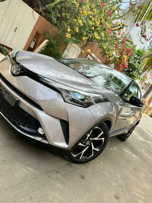 TOYOTA CH-R 2019 image 6