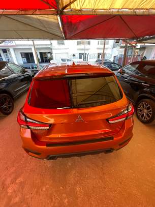 2020 Mitsubishi outlander/RVR image 6