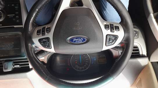 Ford Edge 4x4 image 2