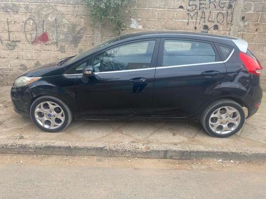 FORD FIESTA image 3