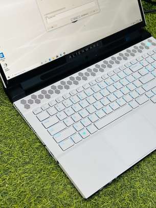 Alienware M17 R2 – Gaming Premium image 2