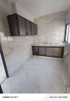 APPARTEMENT AUX MAMELLES image 2