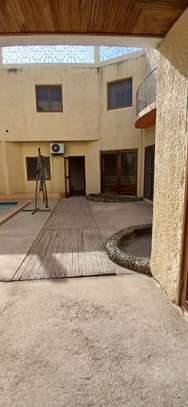 TRES BELLE VILLA A LOUER image 13