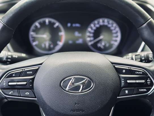Hyundai santafe 2019 image 12