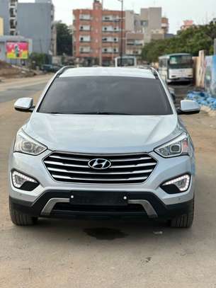 Hyundai LA CRUZ  7 PLACES image 1