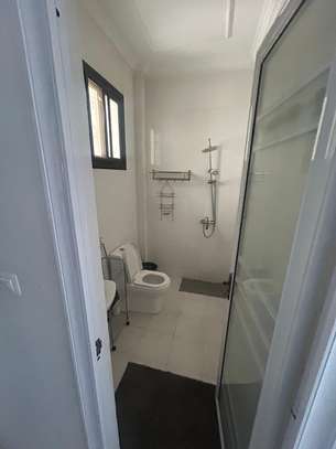 Chambre à louer au point E image 2