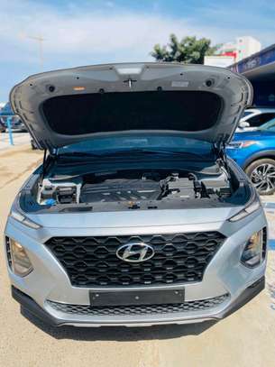 Hyundai santafe 18 19 image 7