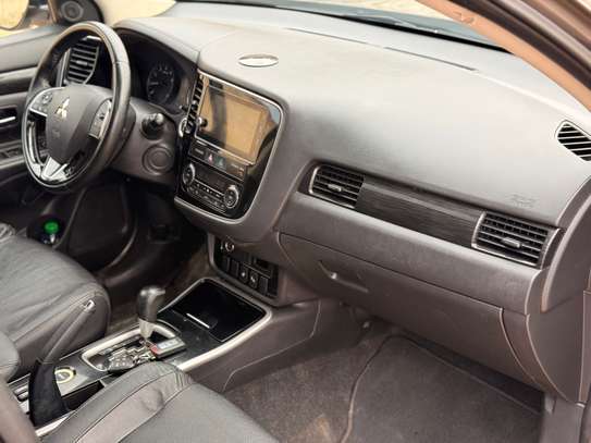 MITSUBISHI OUTLANDER 2017 7places image 7