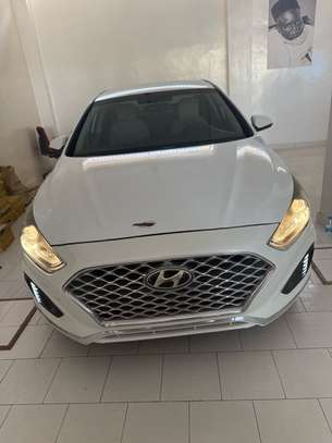 Hyundai sonata image 1