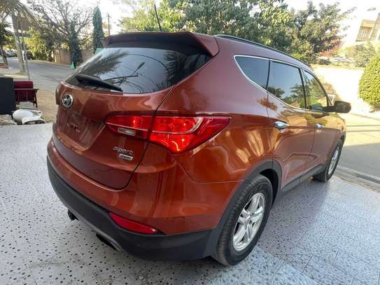HYUNDAI SANTA FE 2016 image 5