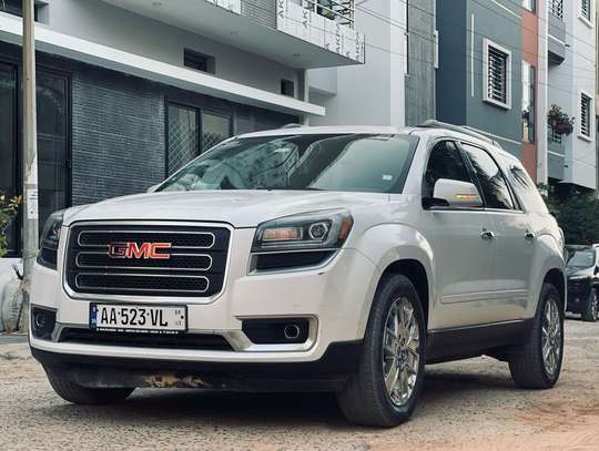 LOCATION  GMC ACADIA  07 PLACES TOIT OUVRANT image 1