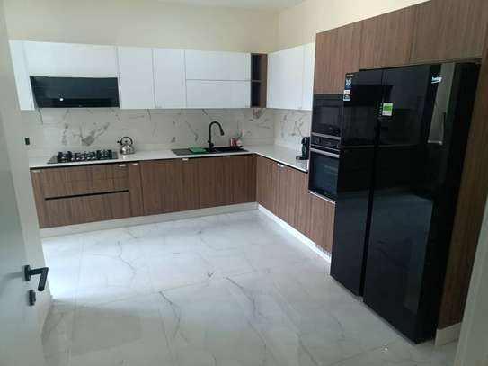 Appartement F3 au Point E meublé et équipé image 6