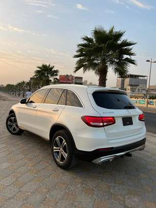 MERCEDEZ BENZ GLC 300 image 15