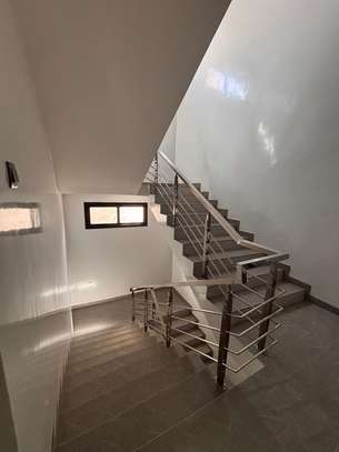 APPARTEMENT image 13