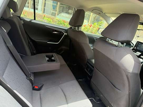Toyota Rav 4 2020 image 10