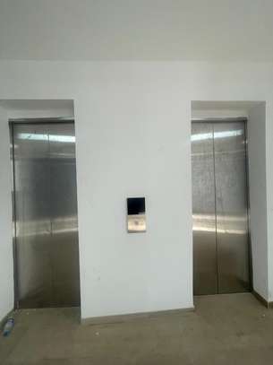 Plateaux commerciaux et bureaux à louer à Cité Keur Guorgui image 6