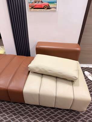 Canapé très confortable en cuire haut de confortable image 1