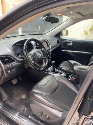 Jeep cherokee latitude image 10