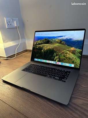 MACBOOK PRO 16 POUCE 2019 i7 6coeurs image 5