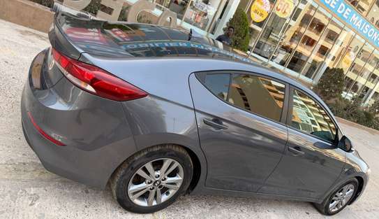 Hyundai Elantra 2017 image 4