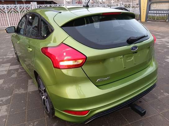 Ford Focus 2018 image 13