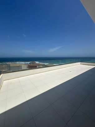 Grande appartement à louer avec vue mer image 1