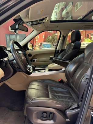 Belle Range Rover Sport HSE image 4