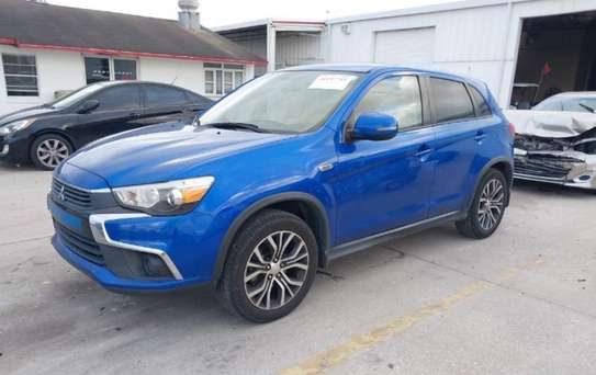 Mitsubishi rvr image 5