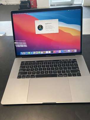 Mac pro 2018 i7 image 2