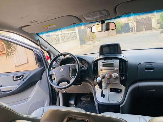 Mini Bus Hyundai Starex 12 places image 12
