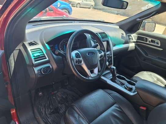 Ford explorer image 2