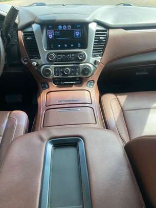 Chevrolet  suburban LTZ 2015 image 9