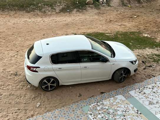 Peugeot 308 Gt-Line image 3