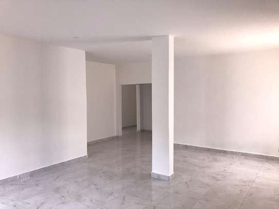 Almadies villa à usage de bureaux image 6