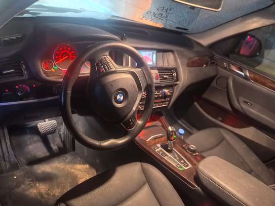 BMW X3 SUV SDrive 28i noir spacieux confort et puissance image 6