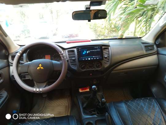 Location Mitsubishi L200 image 6