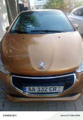 Peugeot 208 image 1