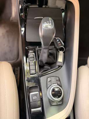 BMW X2 2018 Xdrive 28i image 14