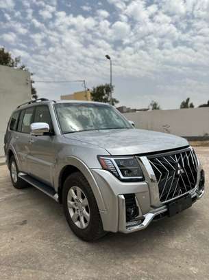 Mitsubishi Pajero 2018 image 4