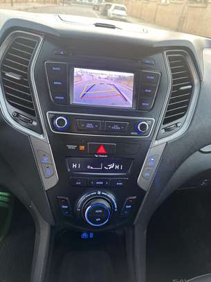 Hyundai Santafe 2017 image 9
