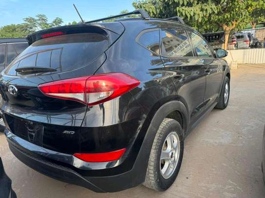 Hyundai tucson 2017 image 1
