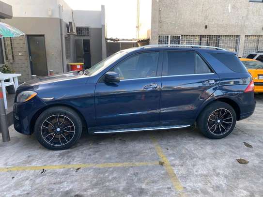 Mercedes ML 350 image 3